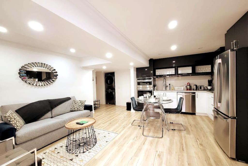 Апартаменты Modern Oasis In Richmond Hill, The Place For You! Экстерьер фото